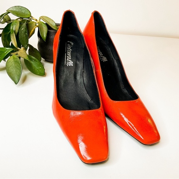 L’INTERVALLE Red Leather Glossy Platform Heels - Picture 12 of 12